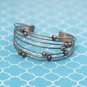 7 inch, Vintage Silver Tone Sphere Ball Elegant Cuff Bracelet - R36